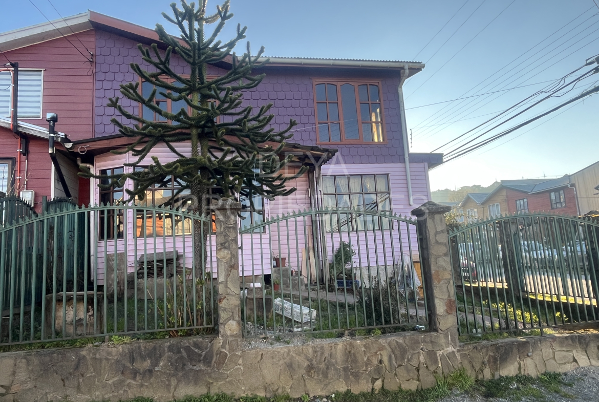 Casa esquina en Castro – Isla de Chiloé