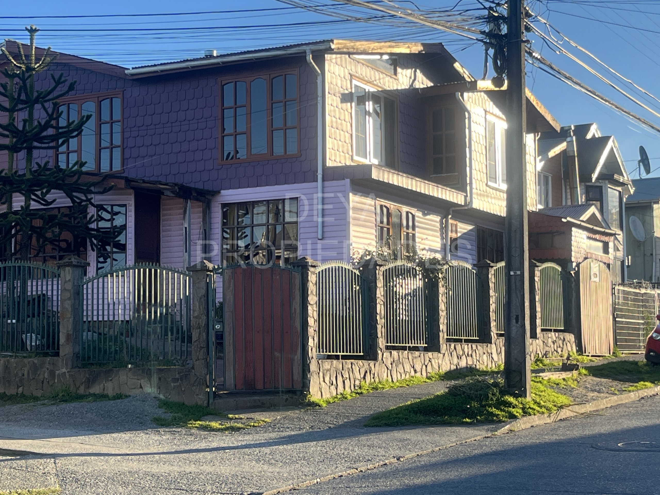 Casa esquina en Castro – Isla de Chiloé